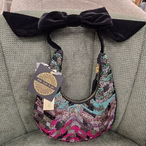 Viral Beaded Bow Handbag